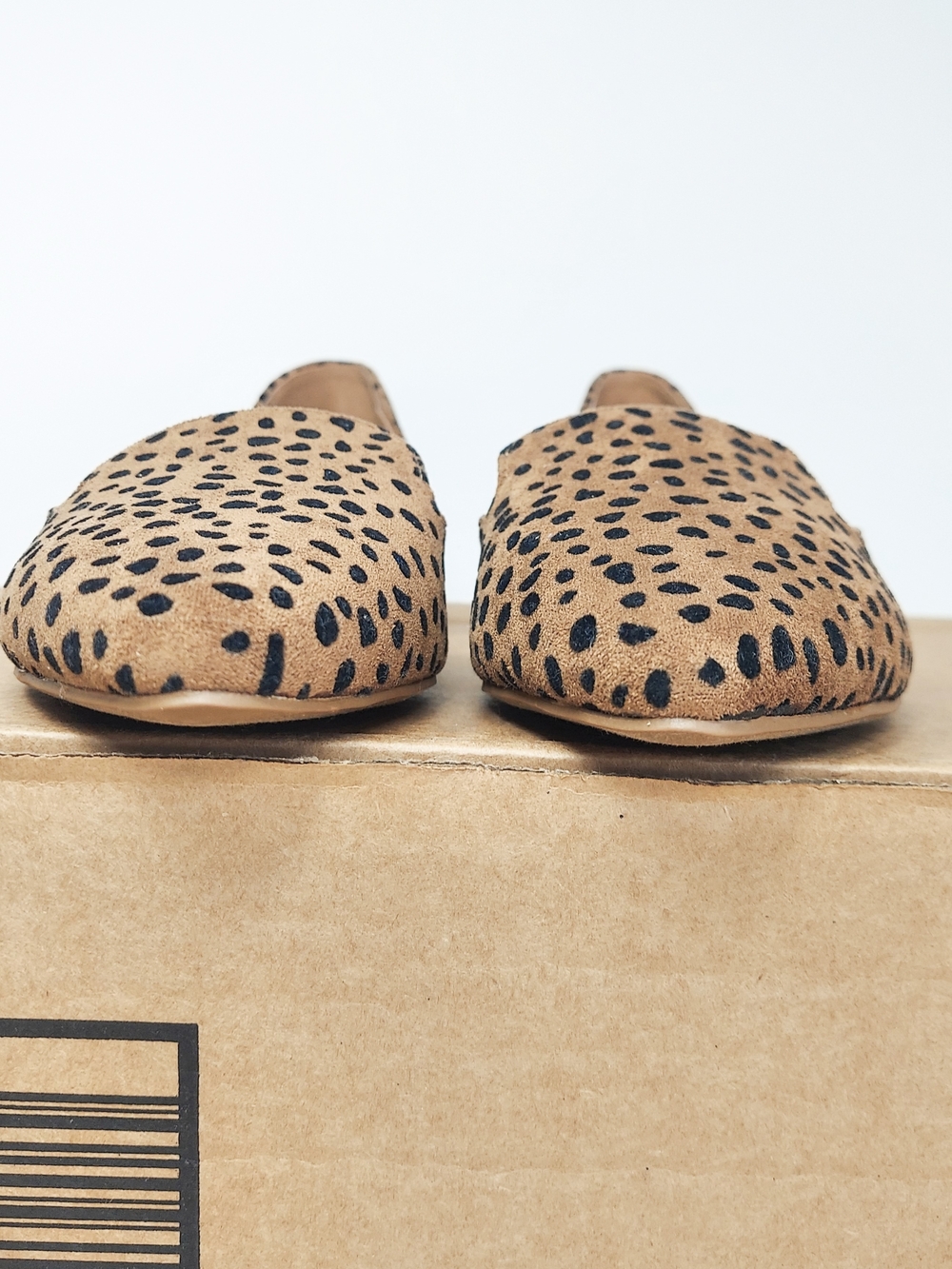 Kensie Neutral Tan/Black Leopard Print Cut Out Flat Loafers Women's Size 6.5 New - Picture 9 of 12